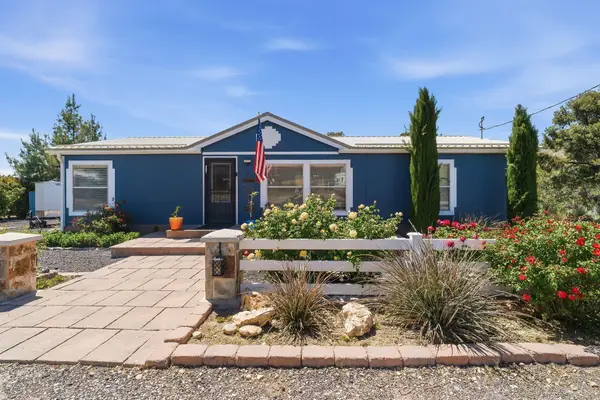 327 N Lodge Rd, Central, UT 84722