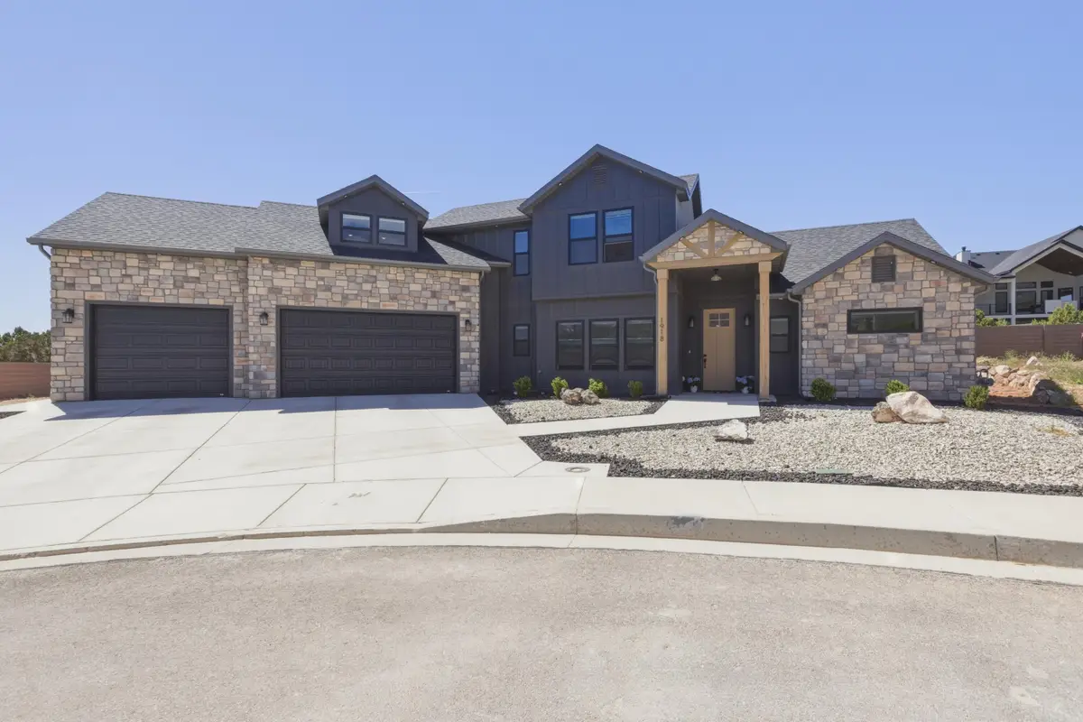 1918 S Oak Springs Cir, Cedar City, UT 84720 - #1