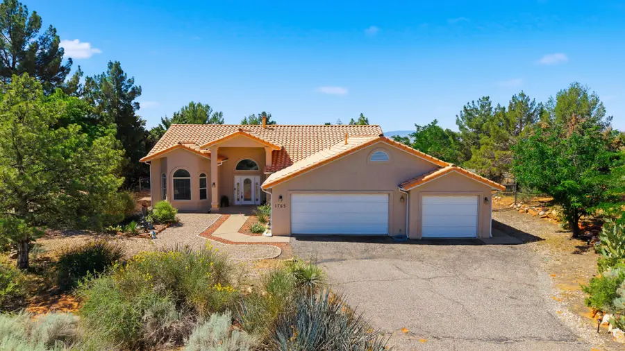 1765 W Serene Dr, Saint George, UT 84770 - #2