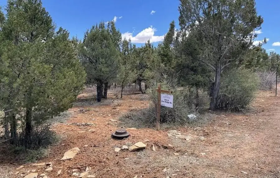 793 S Zion Ridge Dr, Kanab, UT 84741 - #2