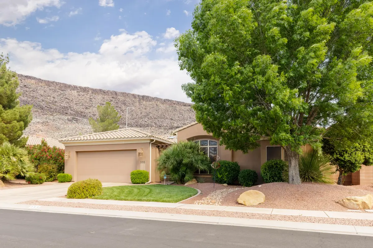 595 S Pine Brook Ln, Saint George, UT 84770 - #1