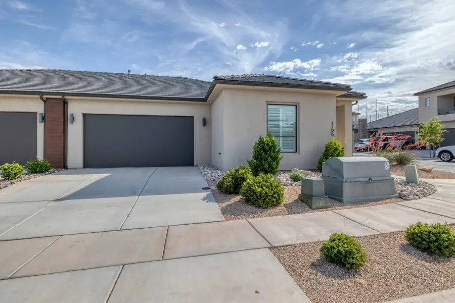 1196 W Ledgerwood Dr, Saint George, UT 84790 - #2