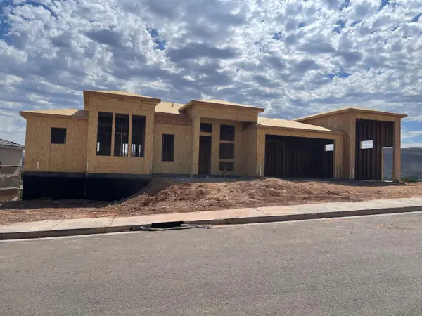 709 S 1360, Hurricane, UT 84737