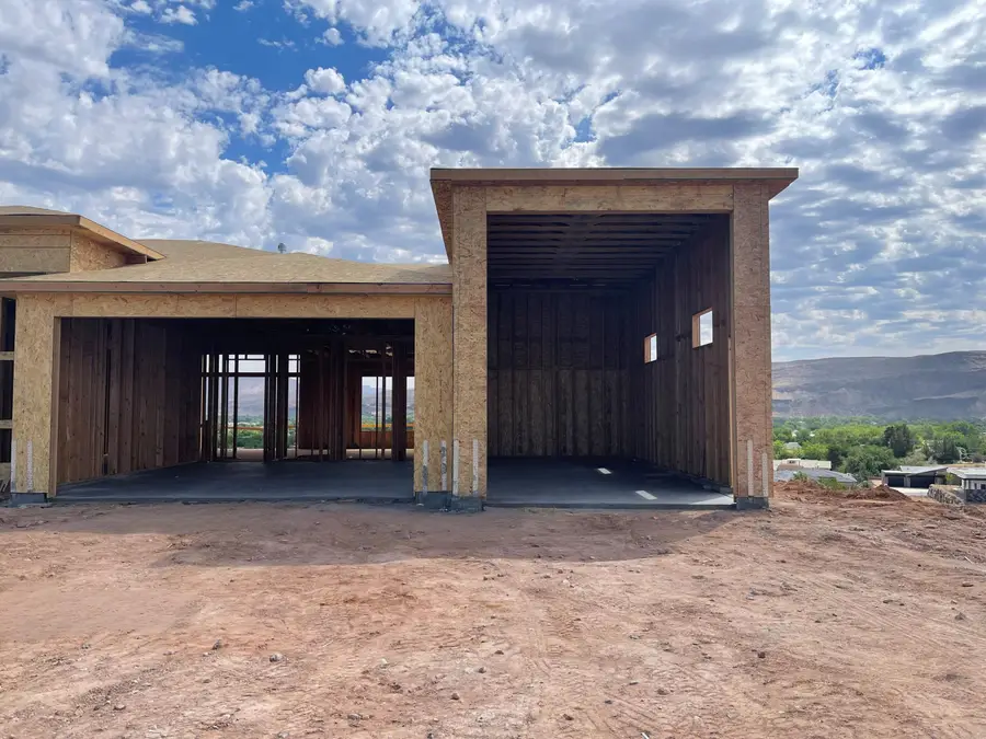 709 S 1360, Hurricane, UT 84737 - #2