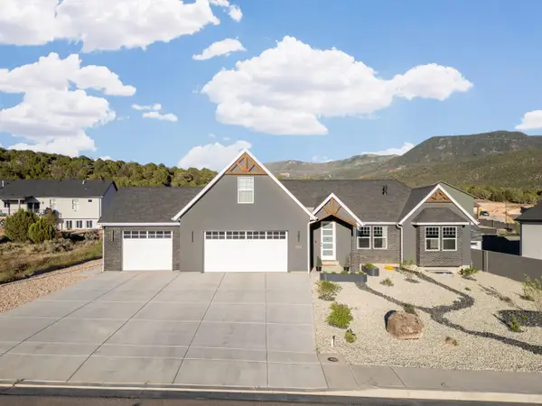 1933 S Oak Springs Cir, Cedar City, UT 84720