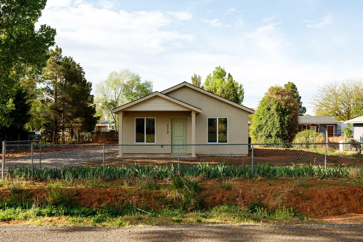 573 W Chamberlain Dr, Kanab, UT 84741 - #1