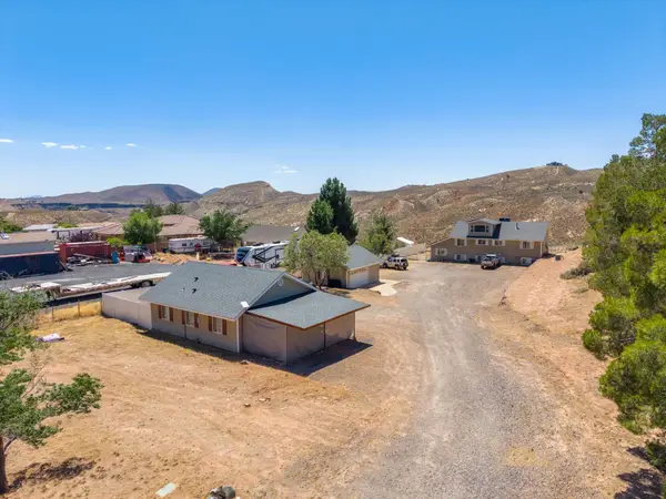 1656 S Ashcreek Dr, Toquerville, UT 84774