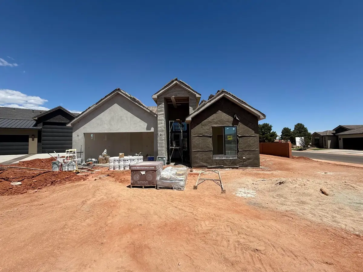 565 S Harmony Cir, Ivins, UT 84738 - #1
