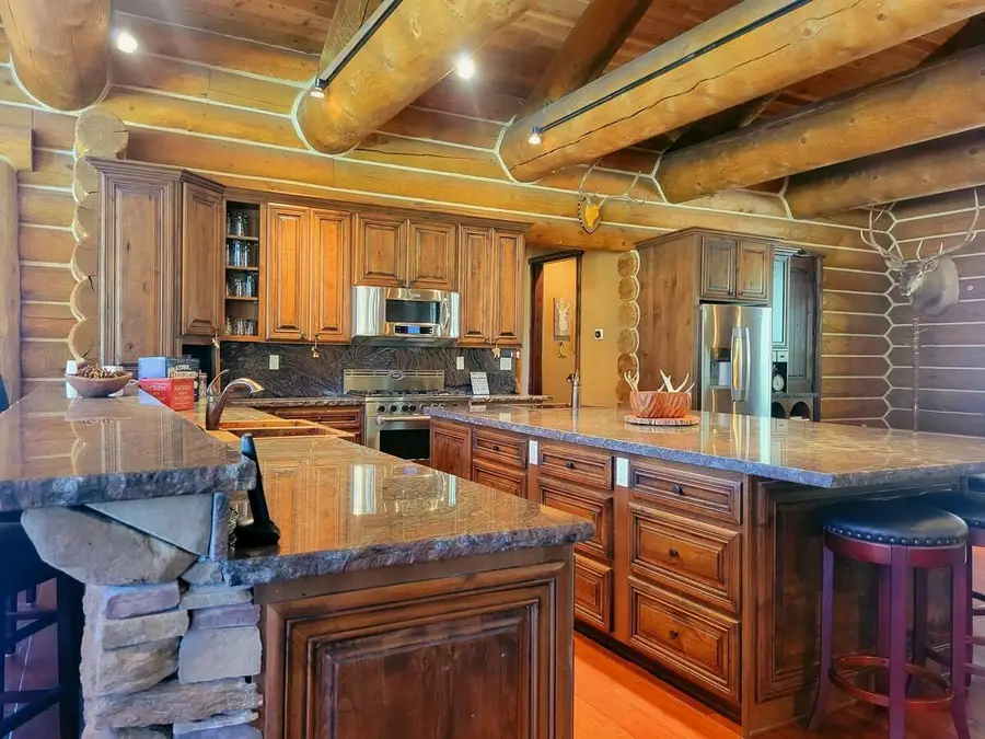 1103 E Spring Hollow Rd, Duck Creek Village, UT 84762 - #2