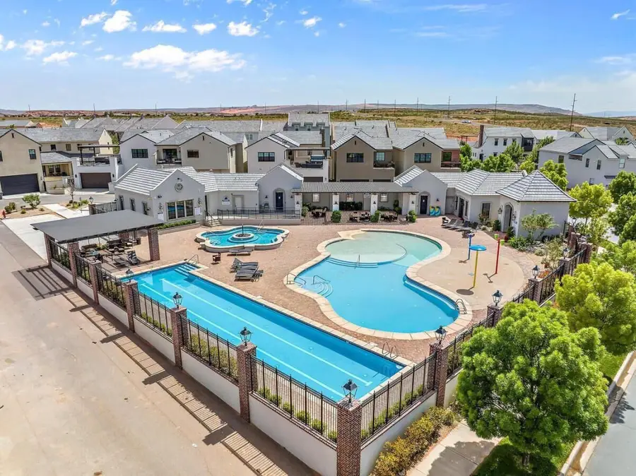 4307 W Canterbury Rd, Hurricane, UT 84737 - #2