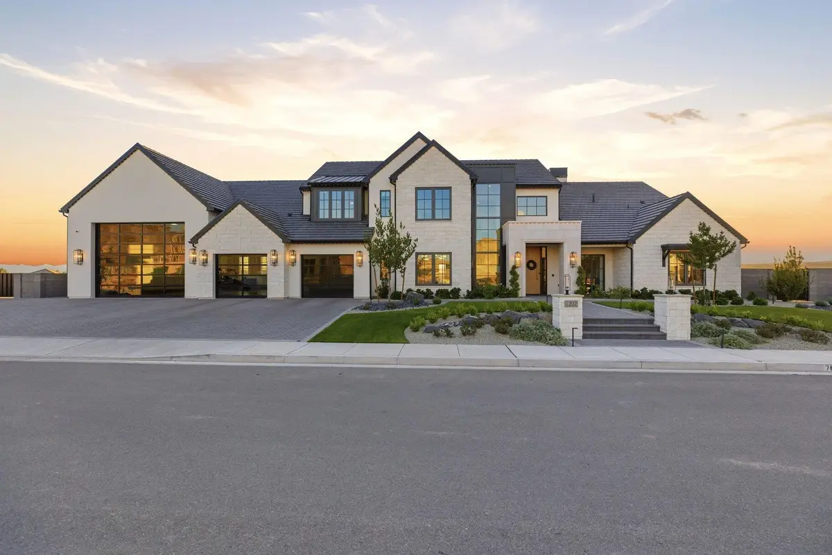1202 S Indian Knolls Dr, Washington, UT 84780 - #1