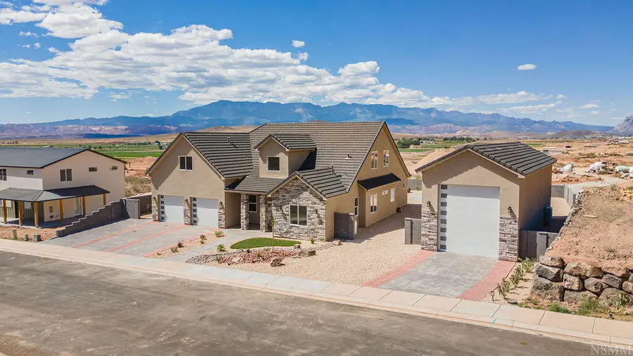 888 W Rock View Dr, Hurricane, UT 84737 - #3
