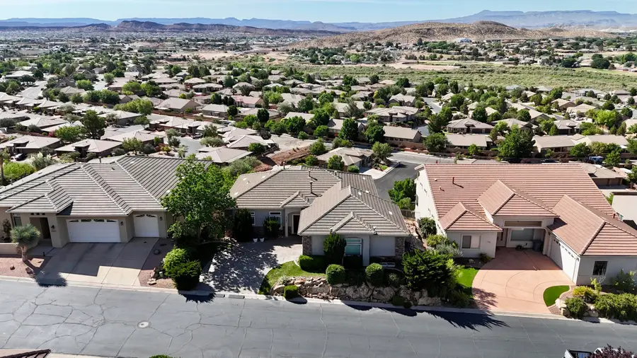 2367 S Augusta Dr, Saint George, UT 84790 - #3