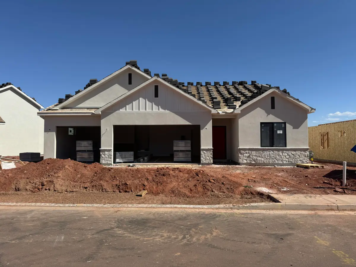 2002 N Creek Side Ct, Washington, UT 84780 - #1