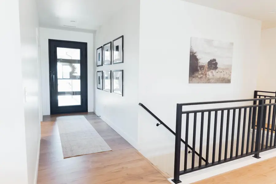1564 S Amity Ln Ln, Washington, UT 84780 - #3