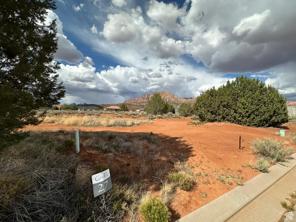 1131 E Red Sage Ln, Apple Valley, UT 84737 - #1