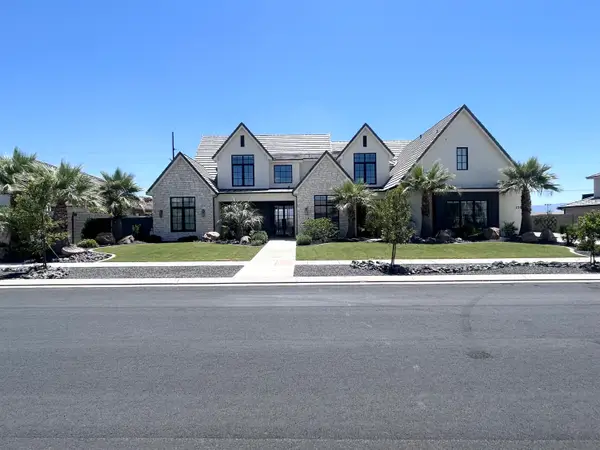 2392 Meadow Valley Ln, St George, UT 84790