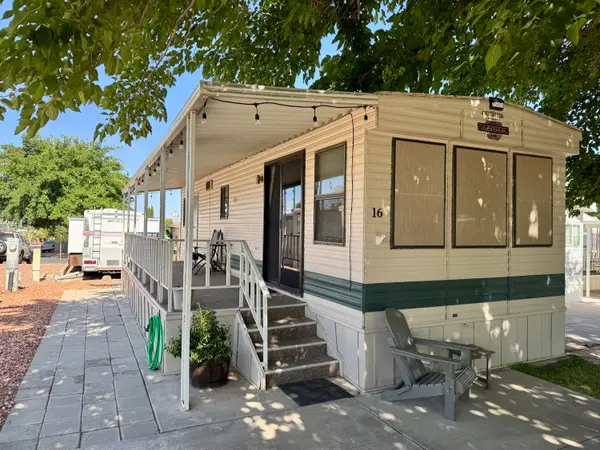 1150 W Red Hills Parkway #16, Washington, UT 84780