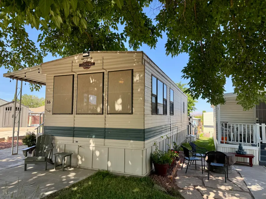 1150 W Red Hills Parkway #16, Washington, UT 84780 - #2