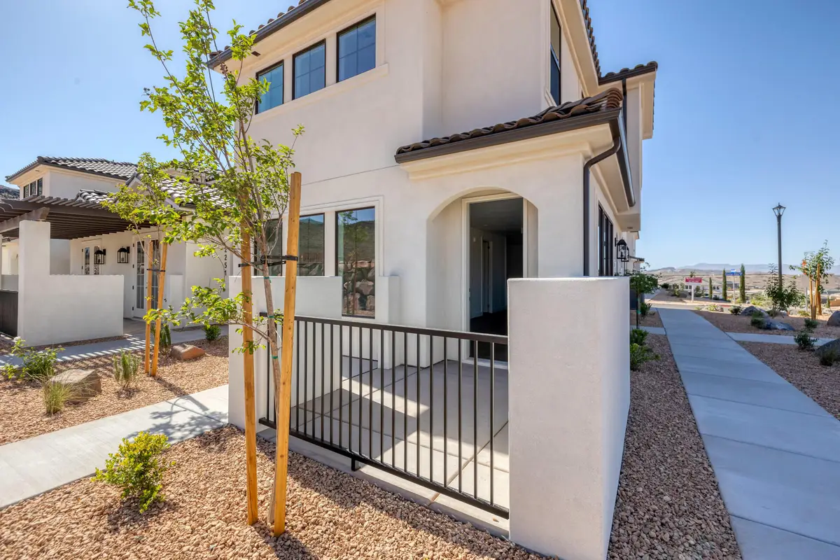 2243 E Crestas Alley, Washington, UT 84780 - #1