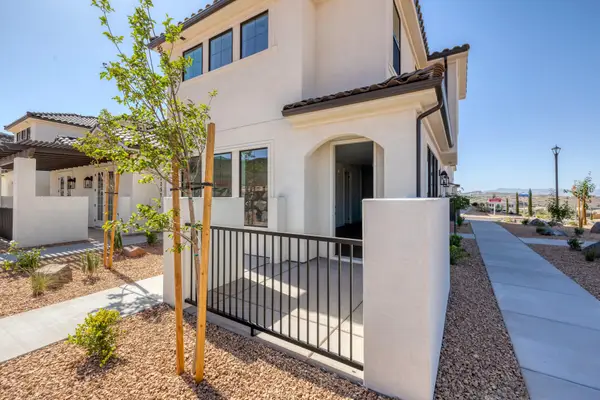 2243 E Crestas Alley, Washington, UT 84780