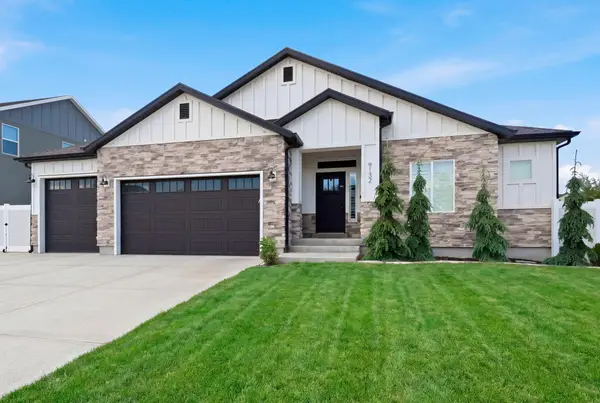 9132 Ridge Peak Dr, West Jordan, UT 84081