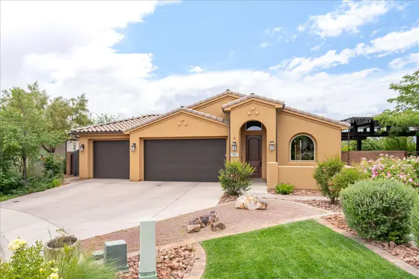 313 W Peridot Dr, Washington, UT 84780