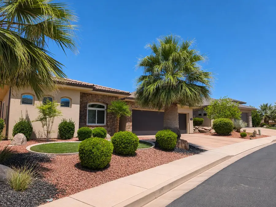 372 S Leoni Way, Washington, UT 84780 - #2