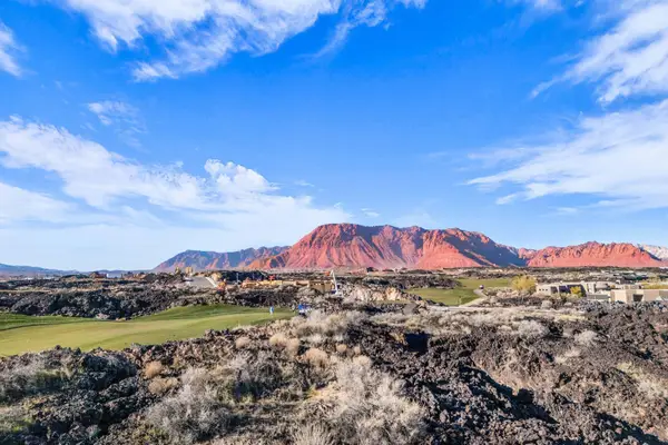 2349 S Lava Vista Dr, Santa Clara, UT 84765