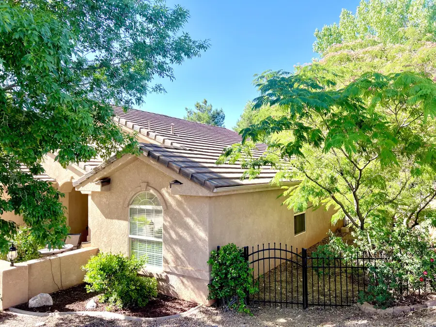 1109 N Ruby Place, Washington, UT 84780 - #3