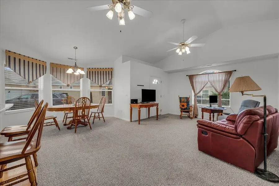 392 N Windsor Dr, Washington, UT 84780 - #3