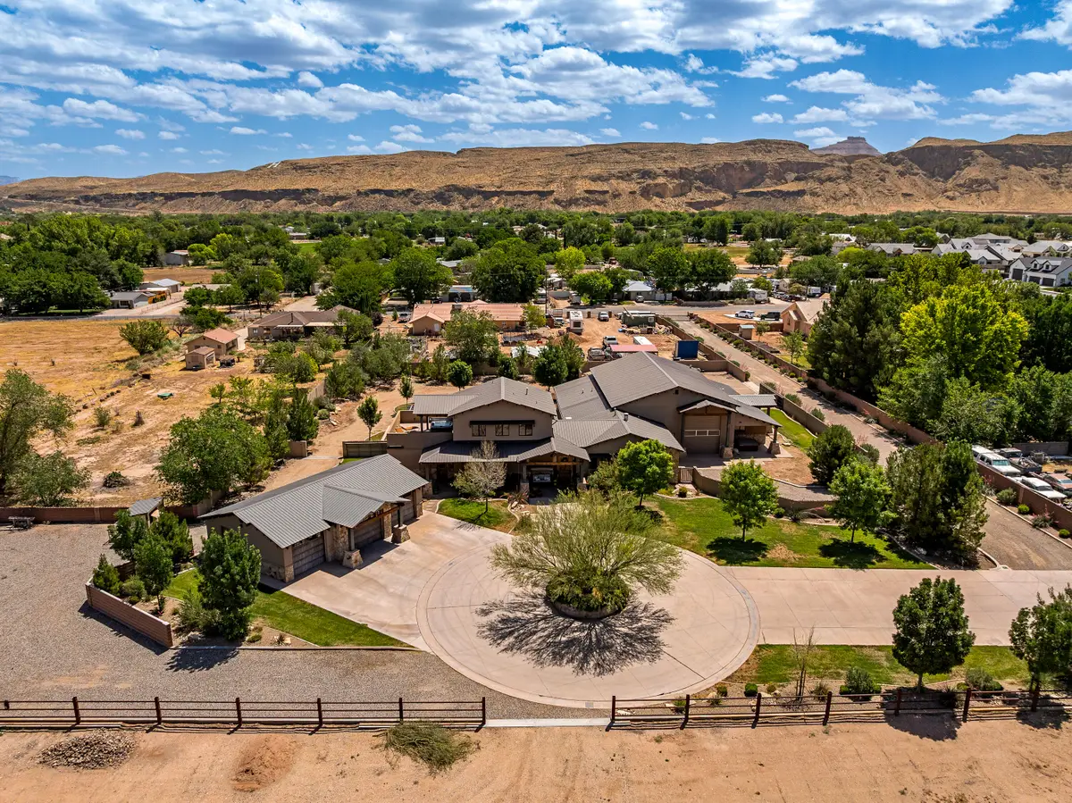 580 S 920, Hurricane, UT 84737 - #1
