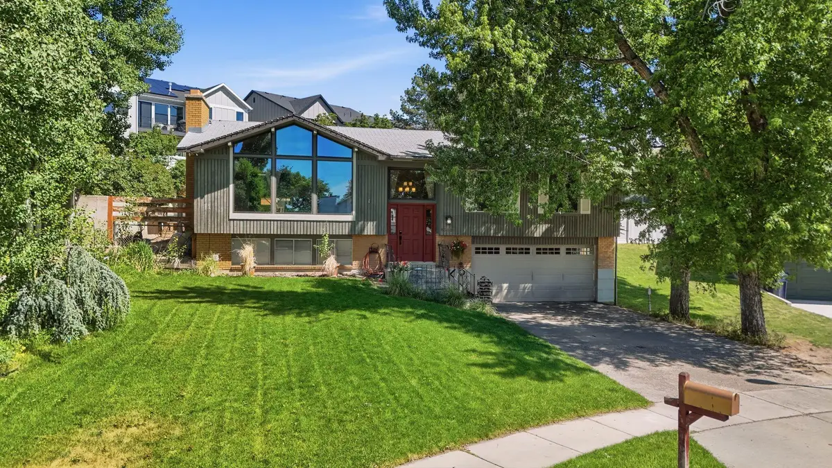 8555 S Grambling Way, Sandy, UT 84094 - #1