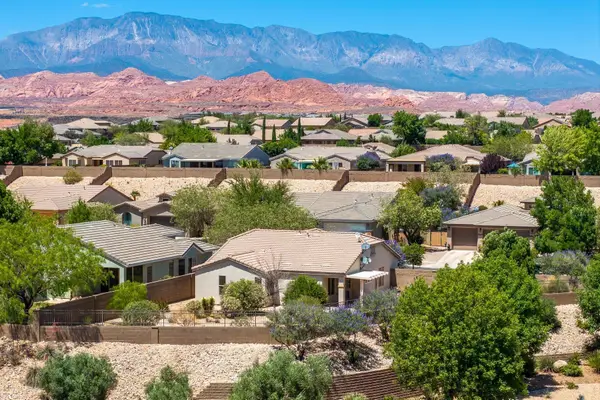 2556 E Canyon Ranch Dr, Washington, UT 84780