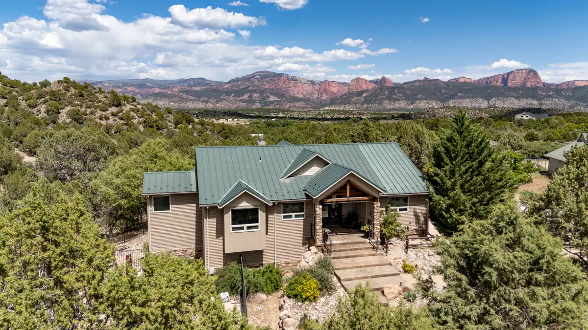1061 S 500, New Harmony, UT 84757 - #1