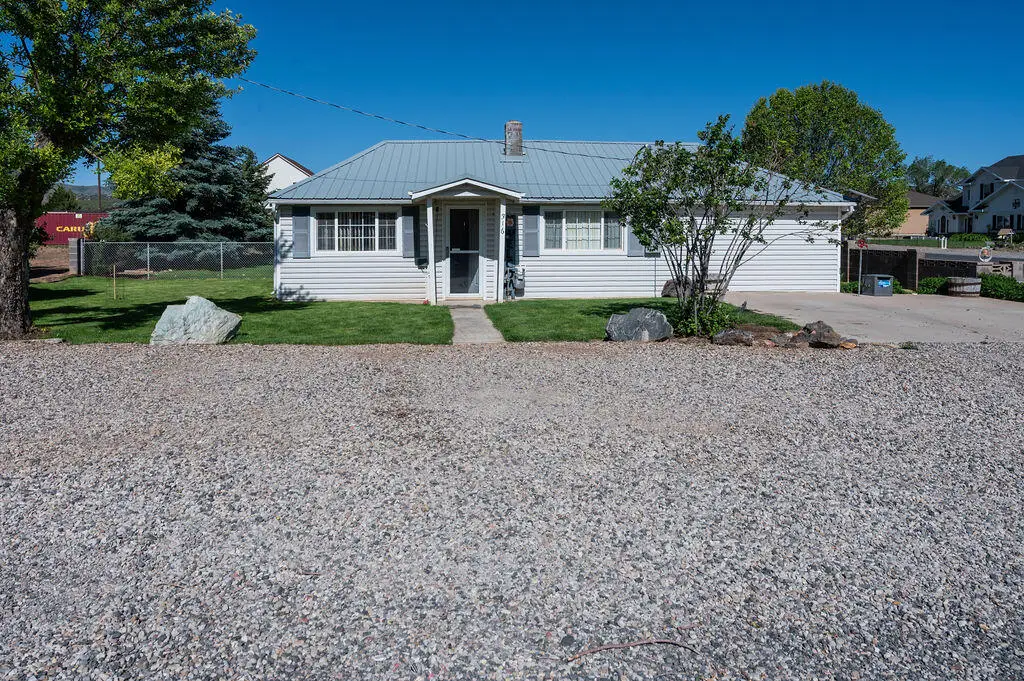 316 S Center St, Enterprise, UT 84725 - #1