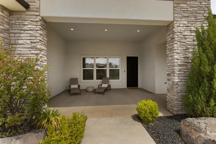 6 W Elinor Ln, Washington, UT 84780 - #3
