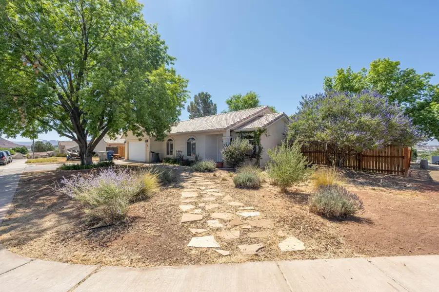 2804 E 350, Saint George, UT 84790 - #2