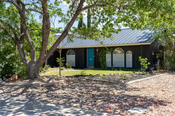 1682 N Bench Dr, Santa Clara, UT 84765
