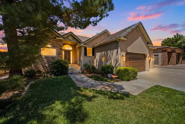 1727 E Flagstone Rd, St George, UT 84790