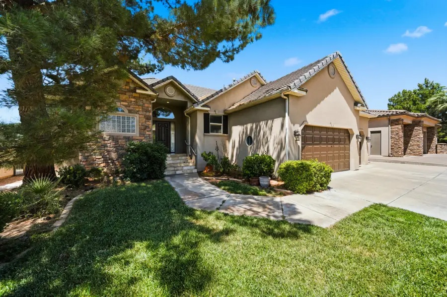 1727 E Flagstone Rd, Saint George, UT 84790 - #2