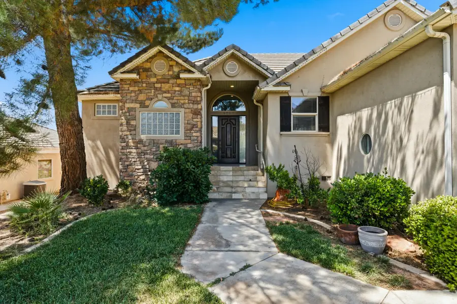 1727 E Flagstone Rd, Saint George, UT 84790 - #3