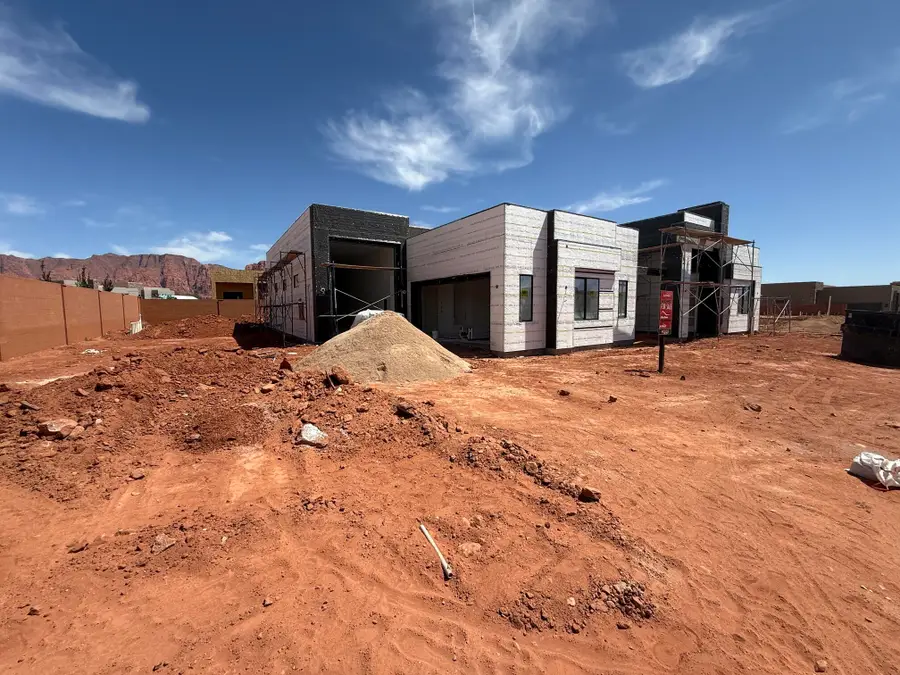 564 W 80, Ivins, UT 84738 - #2