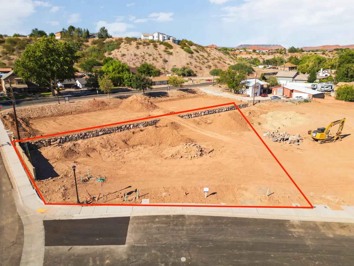 1420 Clara Crossing, Santa Clara, UT 84765 - #1