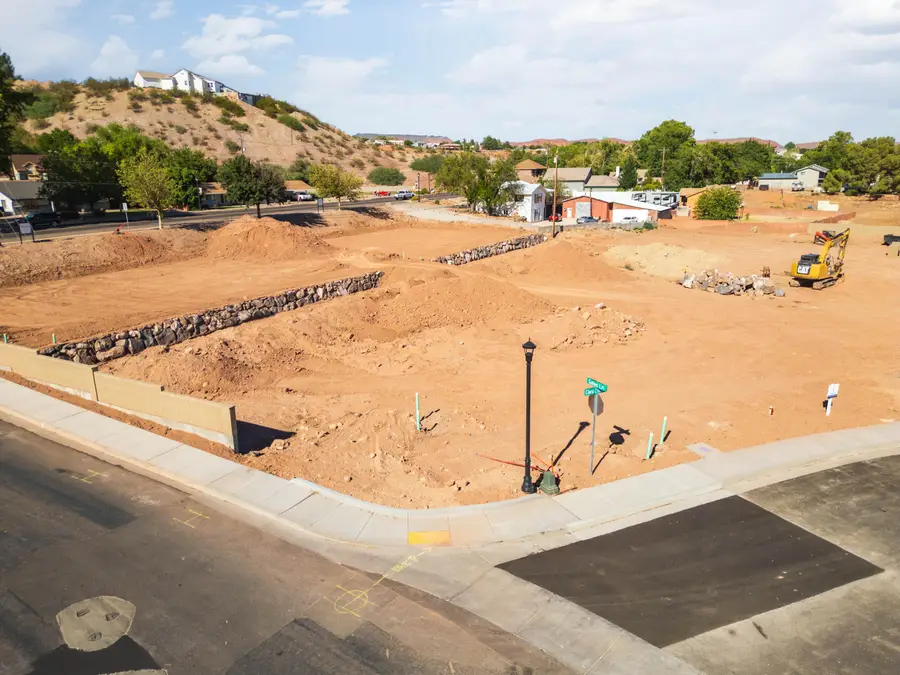 1420 Clara Crossing, Santa Clara, UT 84765 - #2