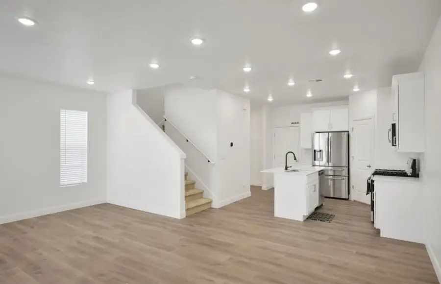 6009 S Carnelian Parkway, Saint George, UT 84790 - #2