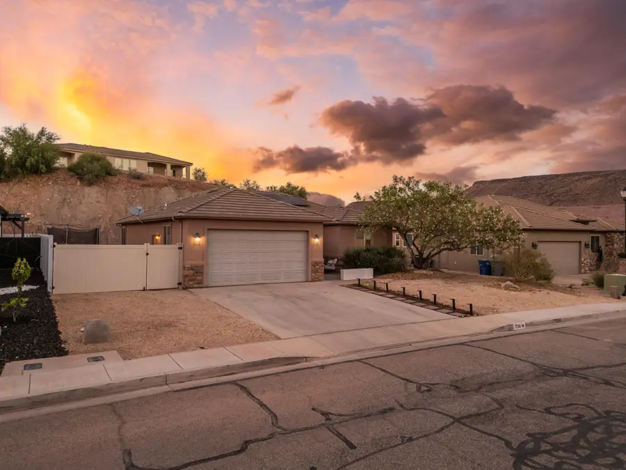 1736 W 680, Saint George, UT 84770 - #3