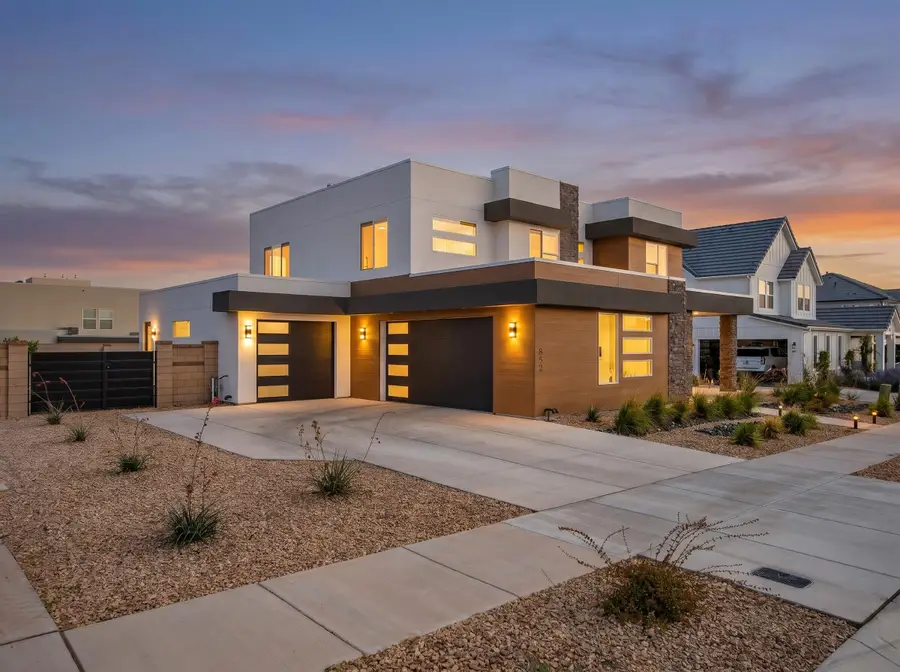 552 W Canyon Pine Dr, Saint George, UT 84790 - #2
