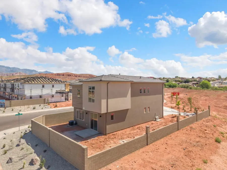 22 E Luften St, Washington, UT 84780 - #2