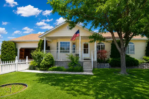 4550 N Pioneer Dr, Enoch, UT 84721